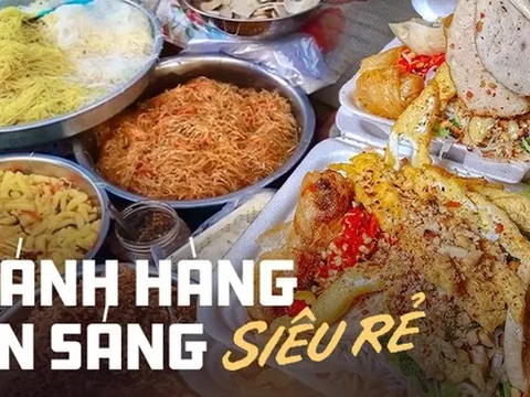 Gánh hàng ăn sáng rẻ nhất nhì ở quận 1: Bán tận 7 món với vô vàn nguyên liệu, phần 20k ăn no “lặc lè”
