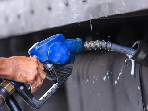 Đề xuất tăng khung thuế bảo vệ môi trường đối với xăng, dầu