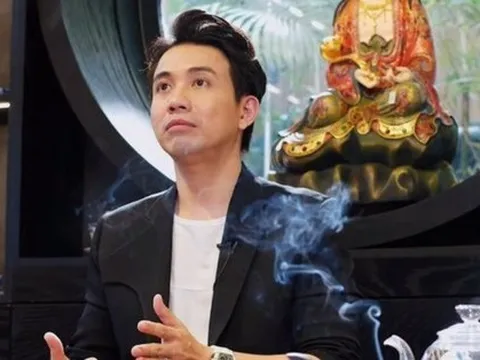 Doanh nhân Minh Nhựa tiết lộ chỉ làm việc này trong 1 phút giúp cân bằng mọi áp lực: Dù đứng, ngồi hay nằm đều thực hiện dễ dàng