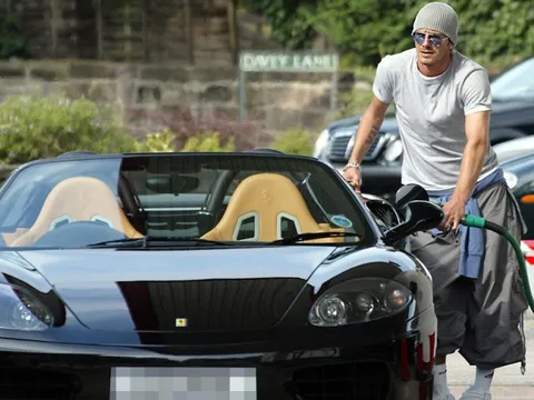 Ferrari mui trần 22 năm tuổi của Beckham có giá quy đổi hơn 3,1 tỷ đồng: 22 năm đi chưa đến 1,3 vạn km