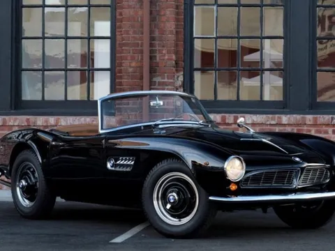 Mẫu xe cổ có kết cục "khó lường" nhất trong lịch sử: Từng khiến BMW lao đao suýt phá sản, nay được giới sưu tầm săn lùng với giá cả triệu USD