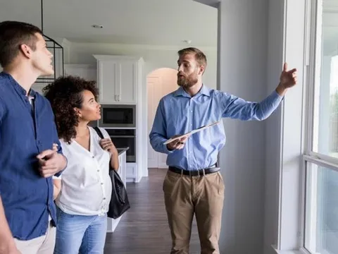 Người môi giới bất động sản tăng thu nhập gấp 10 lần sau 6 năm, kiếm hơn 100 triệu mỗi tháng: Không có bí quyết cao siêu, chỉ 'nằm lòng' 1 kim chỉ nam duy nhất