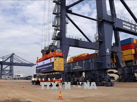 Đề xuất bến container quốc tế cảng Sài Gòn tiếp nhận tàu siêu trọng tải