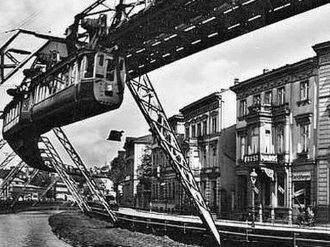 Ghé thăm nước Đức đừng quên trải nghiệm tuyến đường sắt treo đặc biệt và lâu đời nhất thế giới