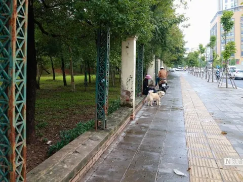 Công viên Cầu Giấy sau khi tháo dỡ hàng rào