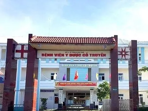 Giám đốc Bệnh viện Y học cổ truyền ở Kon Tum có con riêng