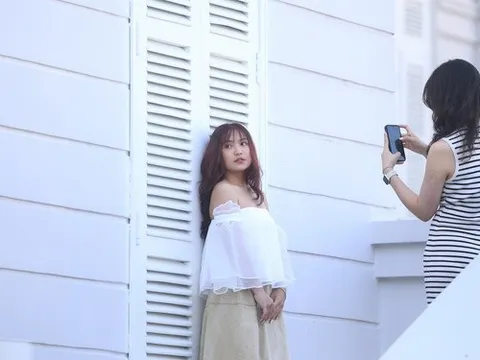 Tòa nhà Đốc lý 120 tuổi ở Đà Nẵng chưa tu bổ xong đã thành điểm check-in mới