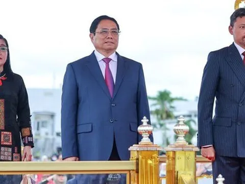 Lễ đón chính thức Thủ tướng Phạm Minh Chính và Phu nhân thăm Brunei