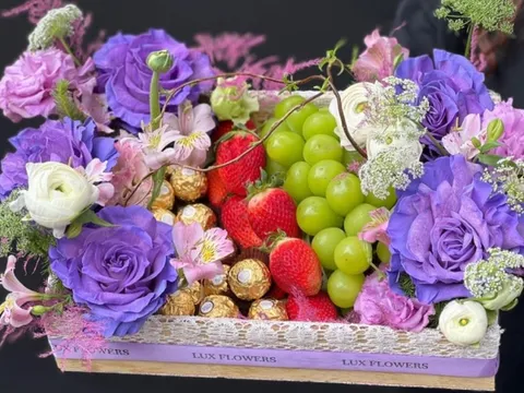 Khách thích đồ độc lạ, hàng nhập ngoại lên ngôi mùa Valentine 2023