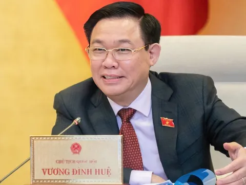 Chủ tịch Quốc hội: “Bảo ký mà không được nói gì thêm thì làm sao ký được”