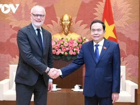 Nguyên Thủ tướng Pháp bày tỏ ấn tượng về phát triển kinh tế- xã hội của Việt Nam