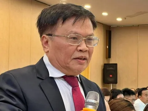 TS Nguyễn Đình Cung: "Các bộ đổ lỗi lẫn nhau là rất thiếu trách nhiệm"