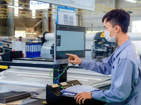 KHÓ TUYỂN LAO ĐỘNG KỸ THUẬT (*): Tận dụng chất xám lao động về nước