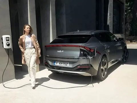 Lái 2.400km sạc 12 lần, người dùng Kia EV6 phải dùng đủ loại bản đồ và tính toán đường để tránh hết pin
