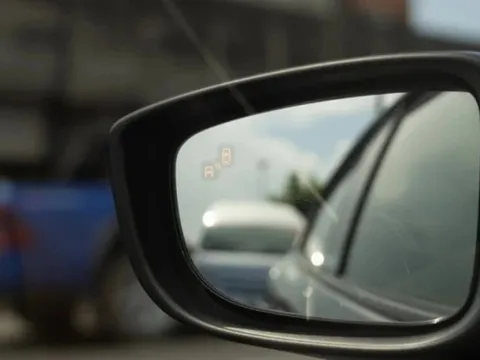 Khoản chi phí không ngờ tới khi sở hữu một hệ thống an toàn ô tô hiện đại
