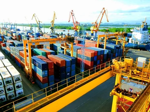 Đến giữa tháng 2-2023, Việt Nam xuất siêu đạt 1,68 tỷ USD