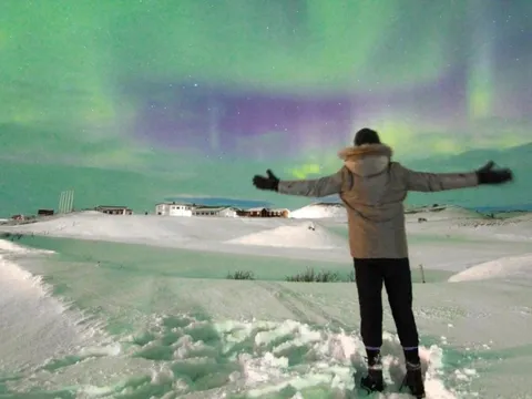 Một quốc gia nằm top 4 nước đắt đỏ nhất thế giới: Du khách "đau ví" vì chi phí tiền triệu, muốn ăn bánh mì trả gần 300.000 đồng