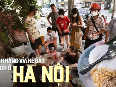 Giữa lòng Thủ đô có những gánh hàng rong khiến nhiều nhà hàng phải "ghen tị" vì đông khách