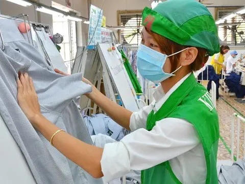 Dệt may tìm chỗ dựa ở sân nhà