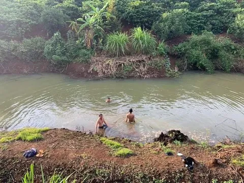 4 cháu nhỏ đuối nước thương tâm