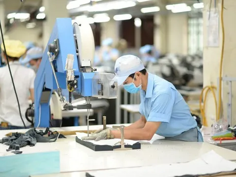 Xuất khẩu lấy lại đà tăng trưởng trong tháng 2