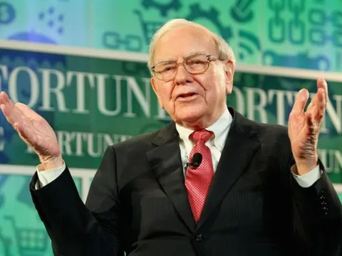 Sau hàng chục năm trên thương trường, Warren Buffett vừa tiết lộ 1 bí mật đầu tư thành công hoàn toàn mới