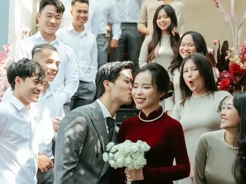 Tiểu thư Sài thành làm vợ 'Messi Việt Nam': Luôn toát lên phong thái giàu giản dị, hôn nhân êm ấm không phô trương