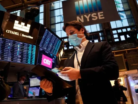 Chiến lược ngược đời của 'thiên tài phố Wall' có tỷ suất sinh lợi 22% suốt 15 năm: Thích mua cổ phiếu của công ty sắp phá sản, áp dụng cả nghiên cứu tâm lý vào đầu tư