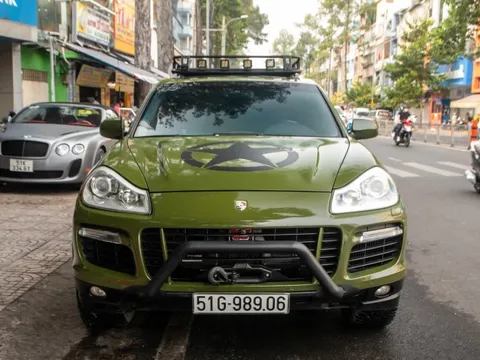 Người có tiền độ xe cũng khác: Ông Đặng Lê Nguyên Vũ mang hẳn Porsche Cayenne đời 2009 đi độ phong cách nhà binh