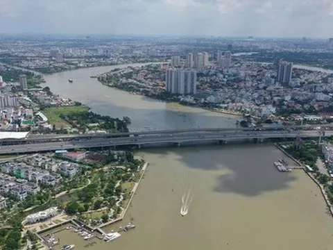 Kết nối liên vùng, làm mãi không xong