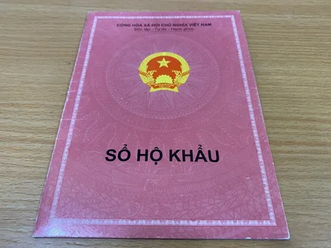 Chính phủ chỉ đạo thực hiện quy định bãi bỏ yêu cầu xuất trình sổ hộ khẩu