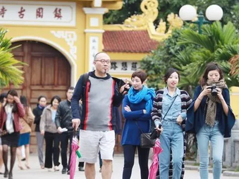 Trung Quốc mở du lịch tới Việt Nam: 'Chặn' tour 0 đồng, cởi bỏ nút thắt visa
