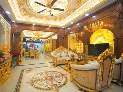 Xây biệt thự báo hiếu bố mẹ rộng 370m2 ở quê: Bộ bàn ghế sương sương 1 tỷ, nội thất phòng ngủ lên tới 2,4 tỷ đồng