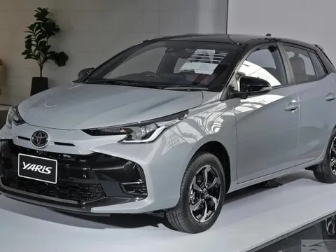 Toyota Yaris mới ra mắt này là bản xem trước Vios 2023 sắp bán ở Việt Nam: Mặt trước hầm hố, thêm công nghệ