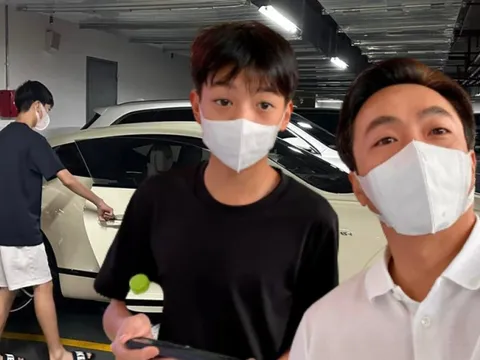 Cường Đô La khoe khéo quý tử 'sắp nhờ làm tài xế được rồi': Subeo không hổ danh cậu cả sinh ra… đi lùi mới tới vạch đích