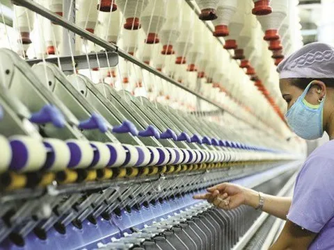 Quốc tế đánh giá Việt Nam là điểm sáng về phục hồi sản xuất