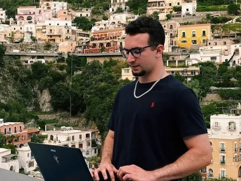 Kiếm gần 200 tỷ đồng trong 2 năm nhờ chứng khoán, tôi nhận ra sự thật: Phân tích kỹ thuật phức tạp chẳng giúp ích gì, suy nghĩ đơn giản mới dễ 'ăn tiền'