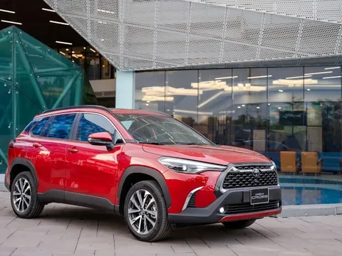 Bảng giá xe Toyota tháng 3: Toyota Corolla Cross được ưu đãi 50% lệ phí trước bạ