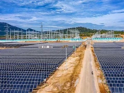 EVN giải thích việc dừng mua 172 MW điện mặt trời của Trung Nam