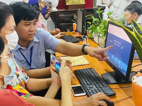Cán bộ, công chức không tổ chức đám cưới xa hoa, lãng phí