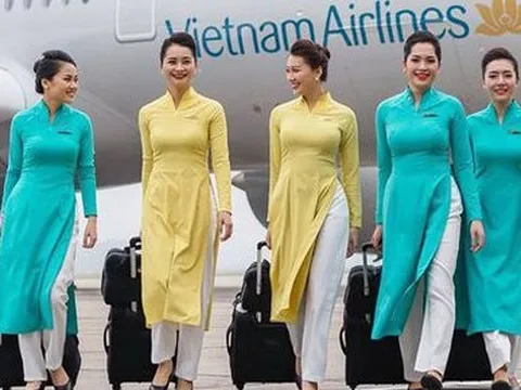 Có gì trong bên trong vali của các nữ tiếp viên hàng không?