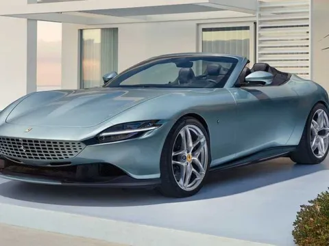Ferrari Roma mui trần ra mắt: Hưởng trời xanh, ngắm sao sau 13,5 giây ngay ở vận tốc 60km/h