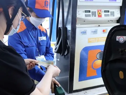 Giá xăng dầu giảm tác động tích cực tới nền kinh tế