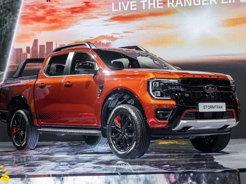 Chi tiết Ford Ranger Stormtrak sắp bán ở Việt Nam: Đẹp hơn Wildtrak, sẽ lại là vua doanh số bán tải