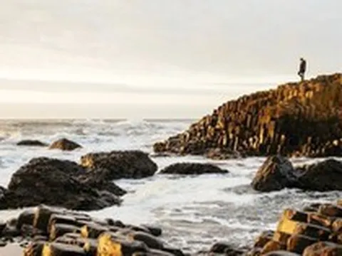 Tận mắt thấy con đê của người khổng lồ ở Anh quốc thu hút hàng triệu du khách