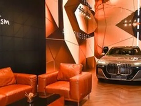 Thử vào các phòng chờ ở Triển lãm Bangkok 2023: Có gian tẻ nhạt, có nơi gây choáng ngợp vì sang xịn