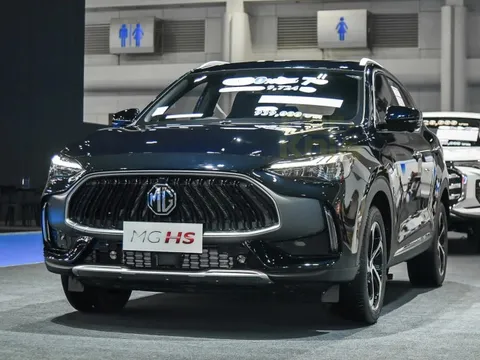 Xem trước MG HS 2023 sắp về Việt Nam: Giá quy đổi từ 642 triệu, đấu CX-5 và Tucson bằng nhiều option kiểu xe Trung Quốc