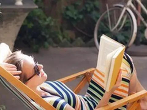 Không cần tằn tiện vất vả, cô gái từng nợ 1,4 tỷ đồng vẫn có thể ‘nghỉ hưu sớm’ bằng 1 phương pháp 'vừa lạ vừa quen'