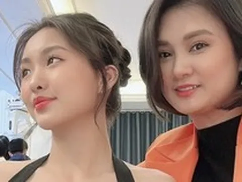 Ái nữ nhà hoa khôi bóng chuyền Kim Huệ: Giỏi giang, xinh đẹp, 15 tuổi đã cao 1m82