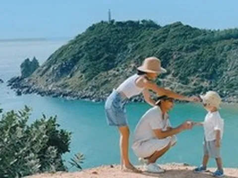 Hành trình lang thang trên chiếc xe đi khắp mọi nơi của gia đình nhỏ: Hạnh phúc là được đến những nơi mình muốn